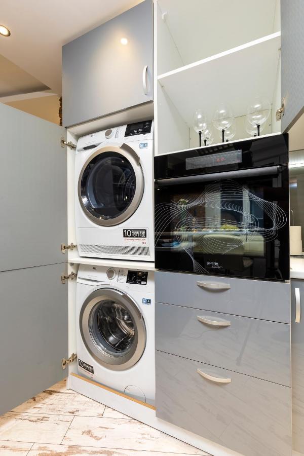 Modern 1Bd Flat With A Parking Near The City Centre By Flat Mаnager 플로브디프 외부 사진